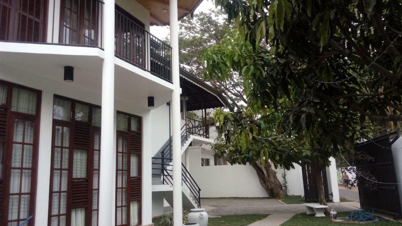מיריסה Surf Sea Breeze Apartments מראה חיצוני תמונה