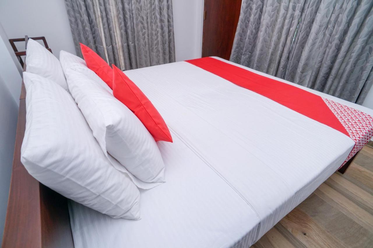 מיריסה Surf Sea Breeze Apartments מראה חיצוני תמונה